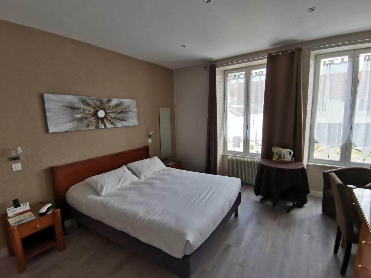 Logis Hotel Le Cerf Briare Exteriör bild