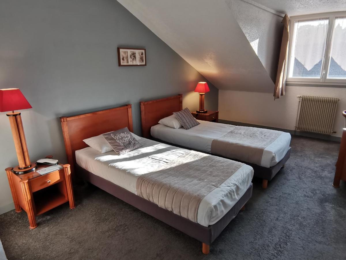 Logis Hotel Le Cerf Briare Exteriör bild