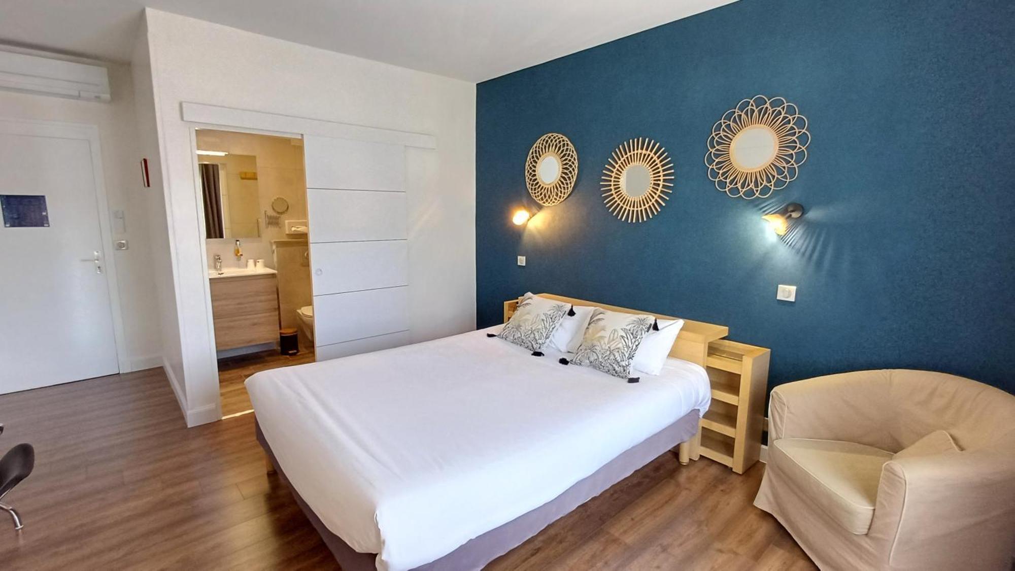 Logis Hotel Le Cerf Briare Exteriör bild