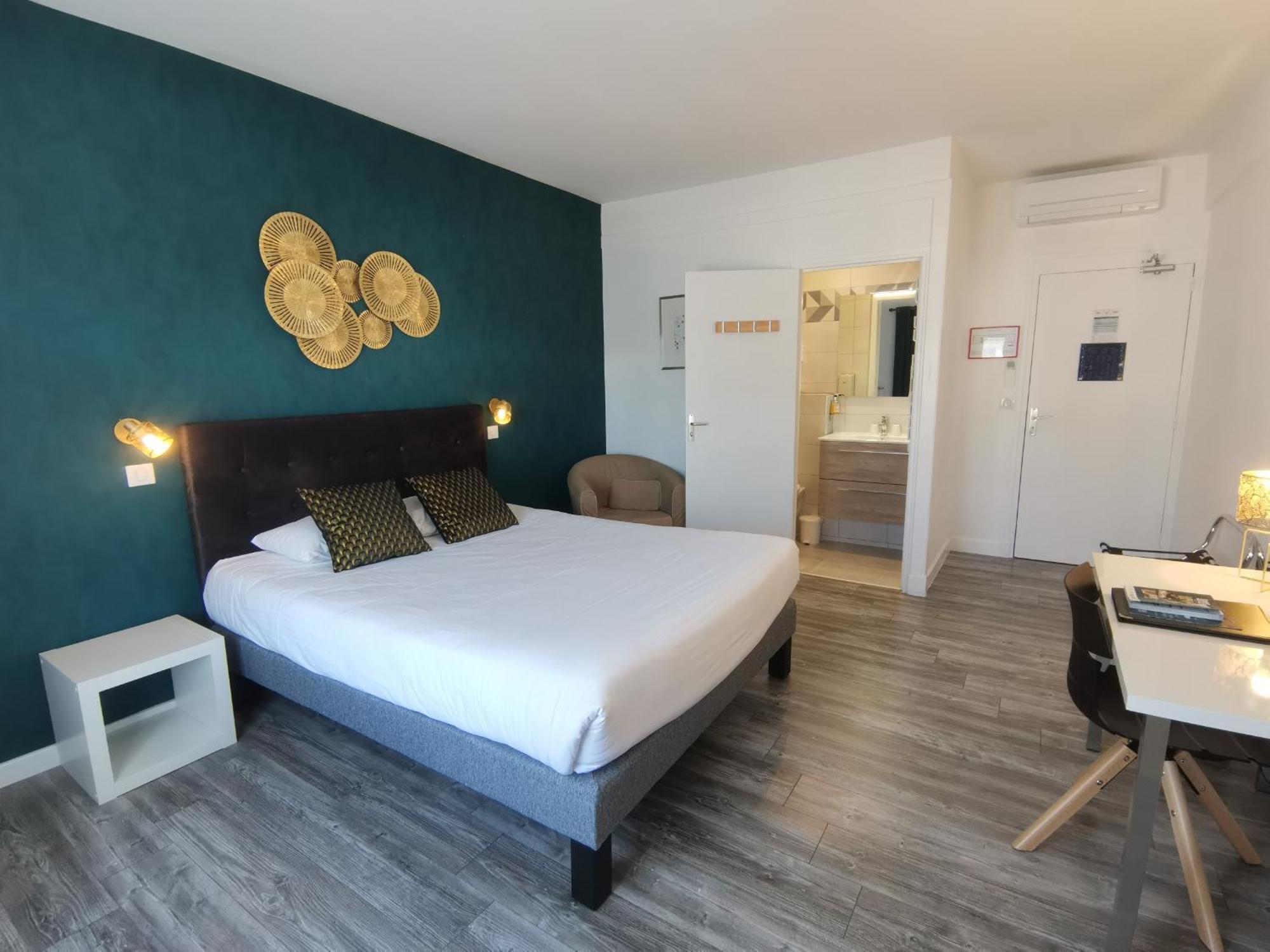 Logis Hotel Le Cerf Briare Exteriör bild